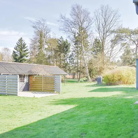 Three-bedroom Holiday In Vaggerlose * Bøtø By